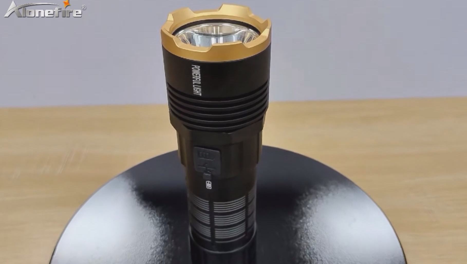 ALONEFIRE X100 LED Flashlight 2050 High Lumens Super Bright USB C